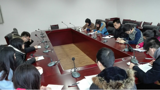 果冻传媒
本科12级党支部生活会新闻稿453.png